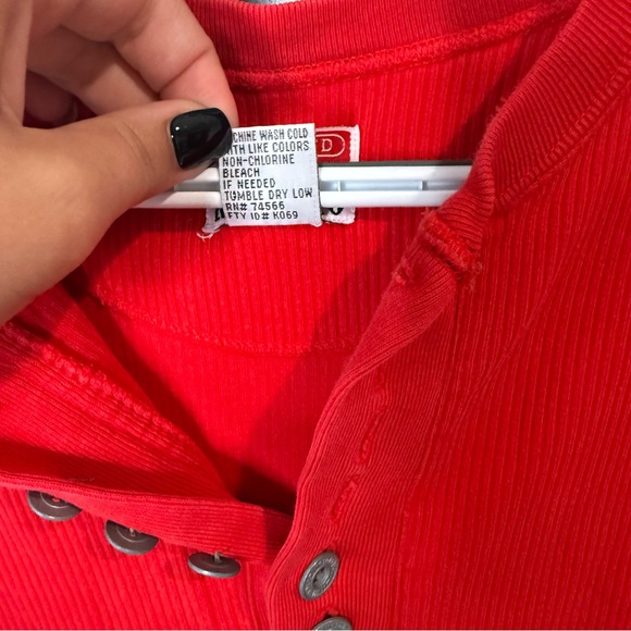 100% cotton long sleeve light weight sweater/shirt Red Marlboro xl Vintage - Picture 6 of 8